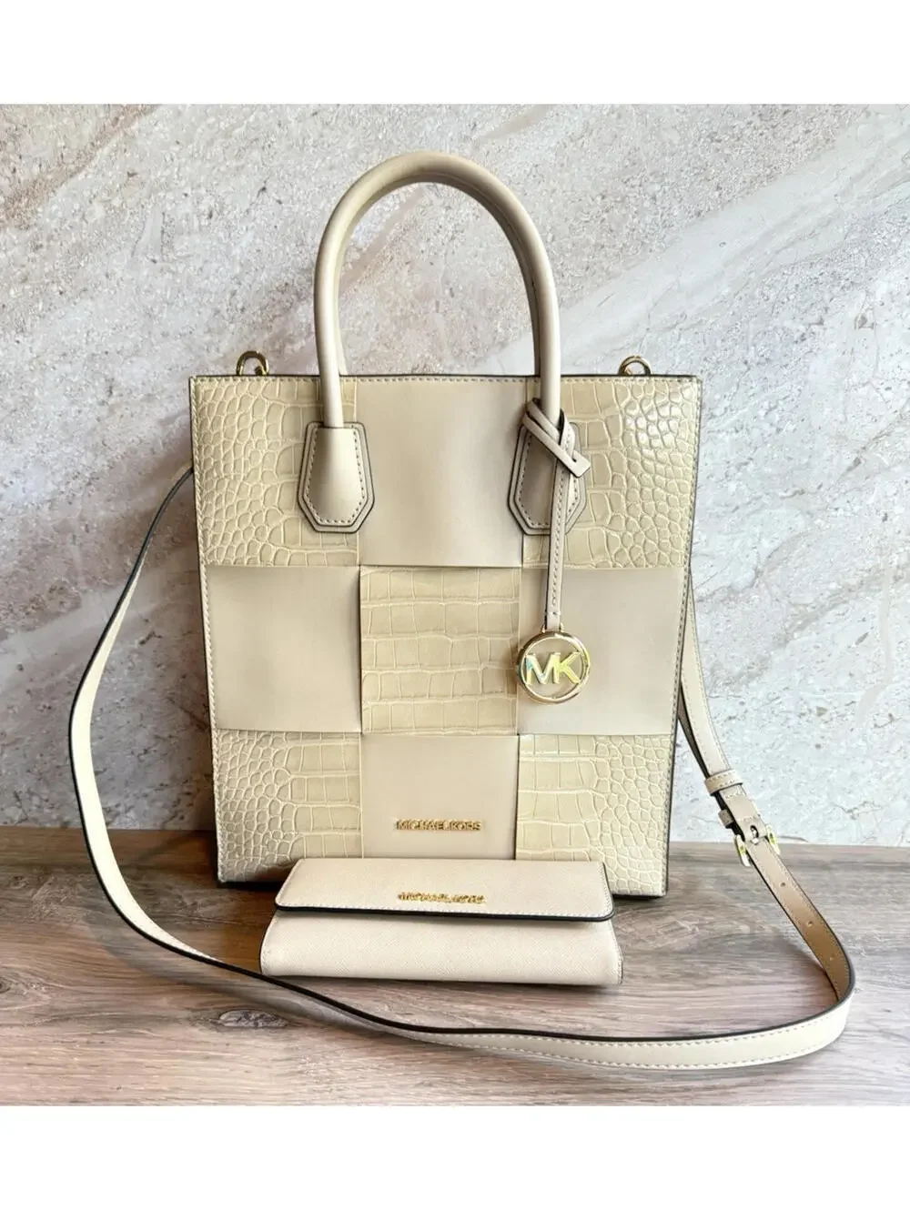 Michael Kors Mercer Medium NS Tote Bag & Matching Wallet Set Buff Croc NWOT - Picture 3 of 15